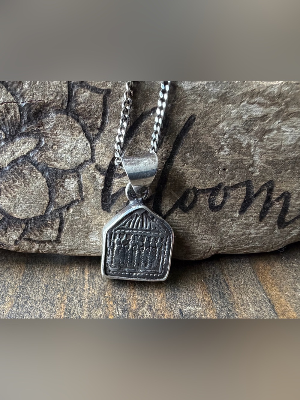 Sterling Silver Antique-Style Pendant Necklace